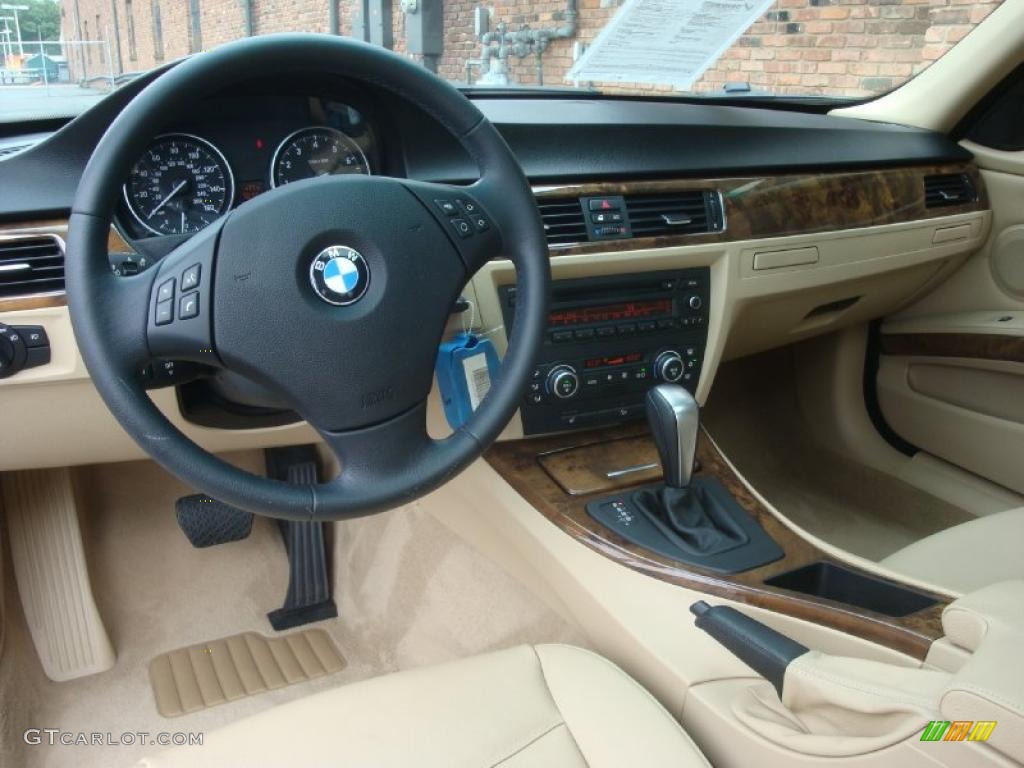 2007 3 Series 335xi Sedan - Alpine White / Beige photo #12