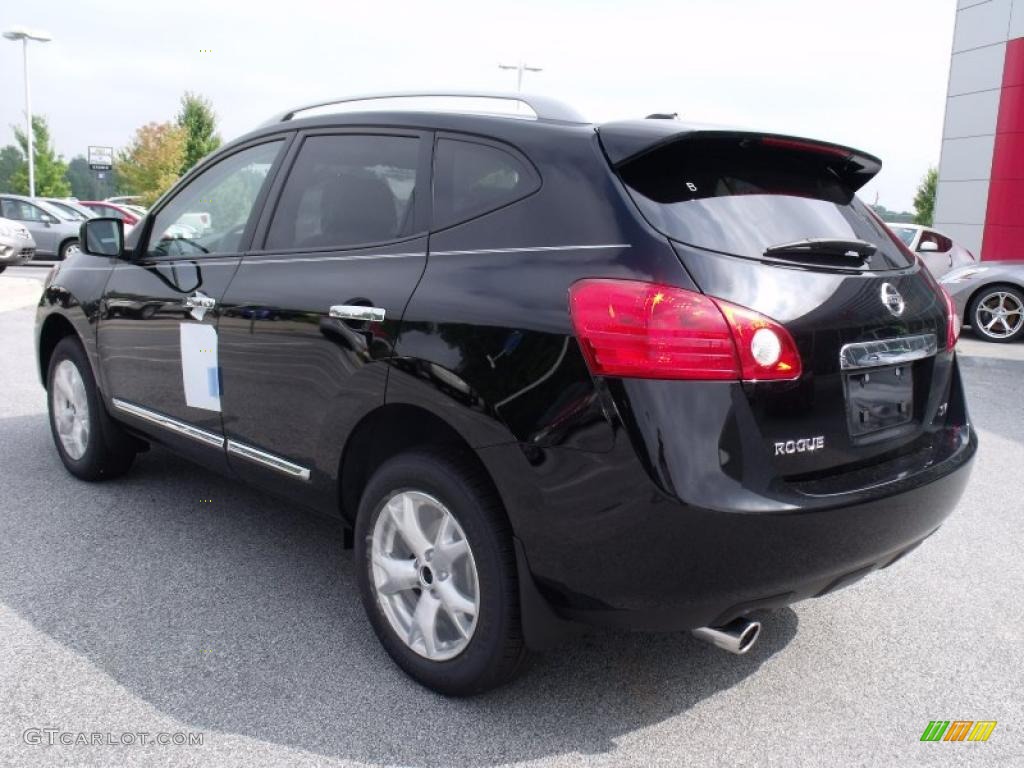 2011 Rogue SV - Wicked Black / Gray photo #3