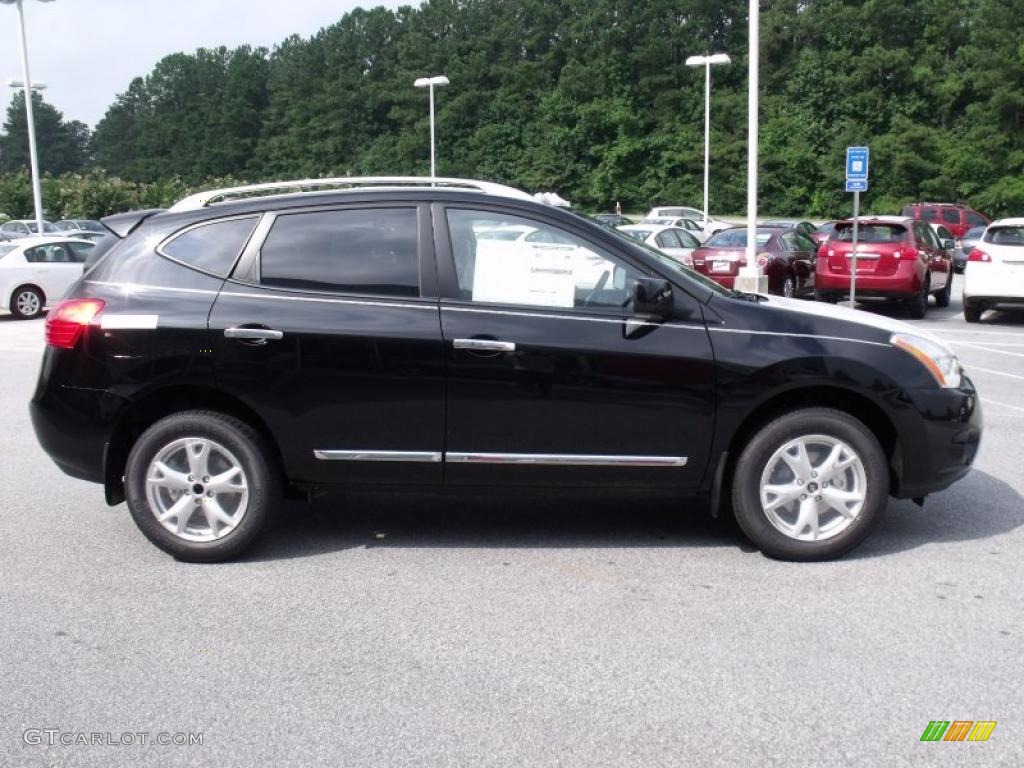 2011 Rogue SV - Wicked Black / Gray photo #6