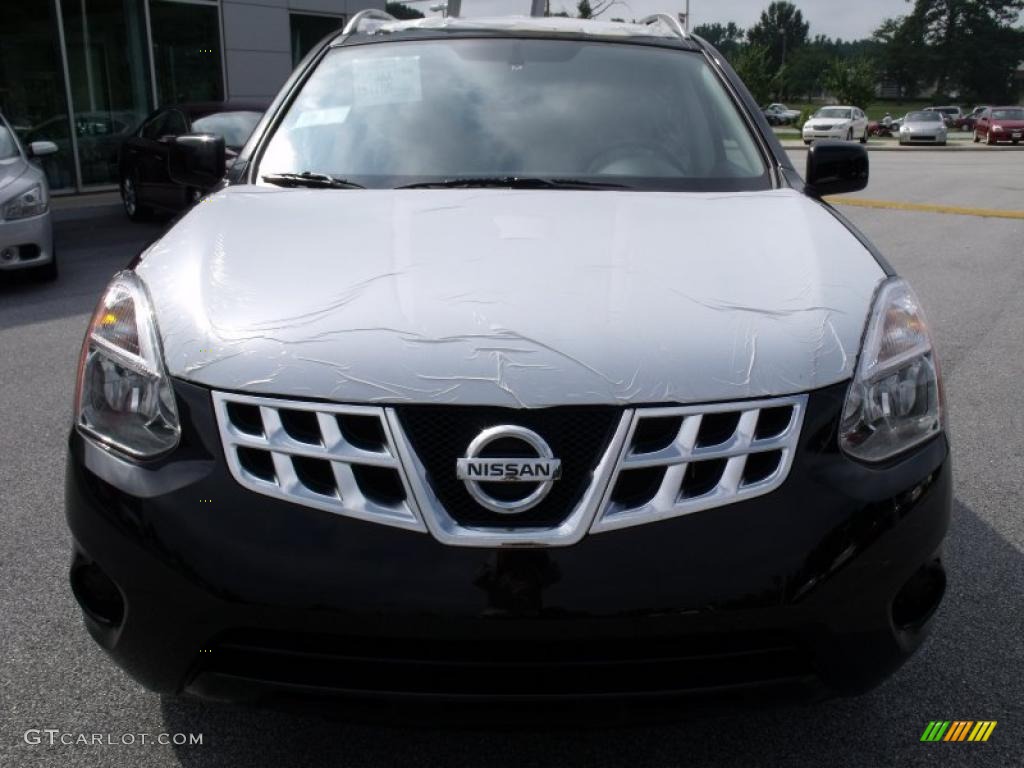 2011 Rogue SV - Wicked Black / Gray photo #8