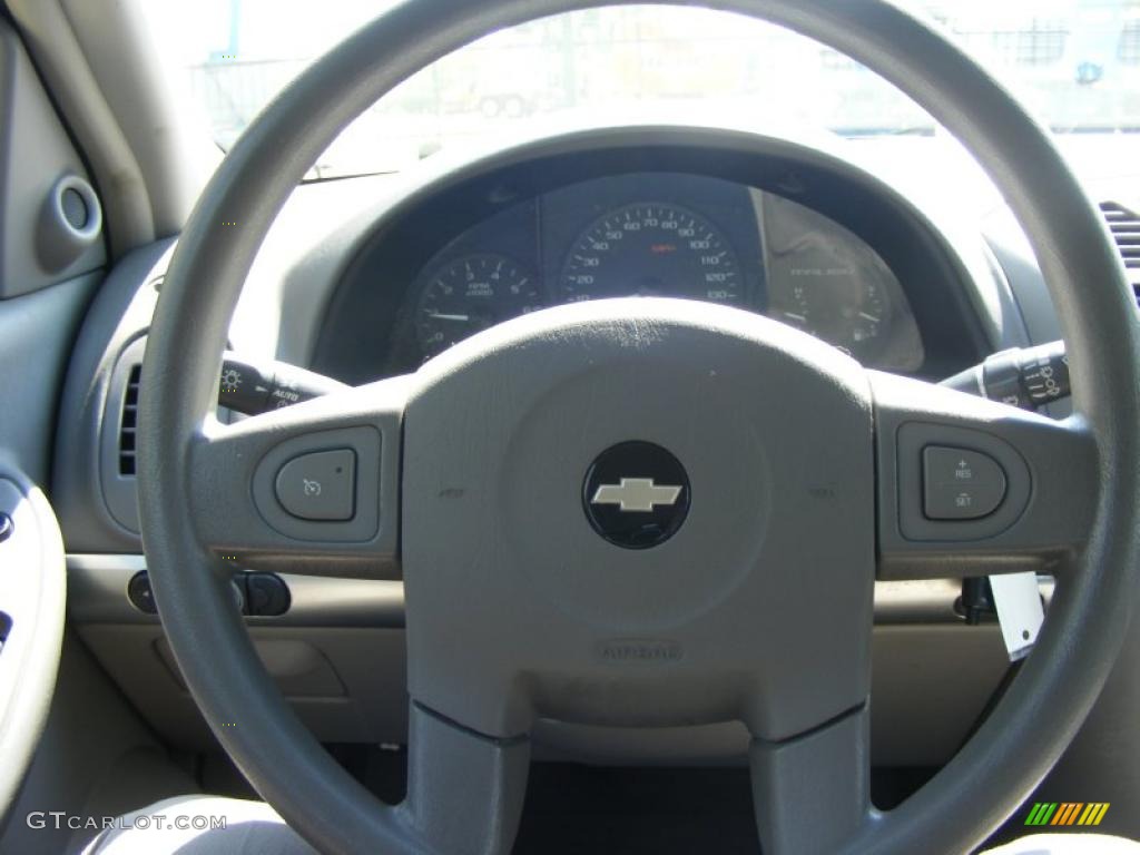 2005 Malibu Maxx LS Wagon - White / Gray photo #17