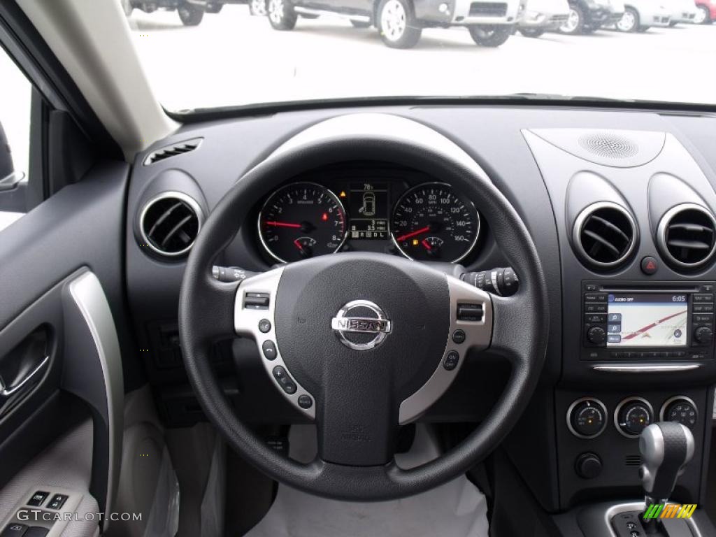 2011 Rogue SV - Silver Ice Metallic / Gray photo #11