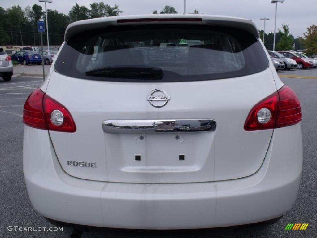 2011 Rogue S - Pearl White / Gray photo #4