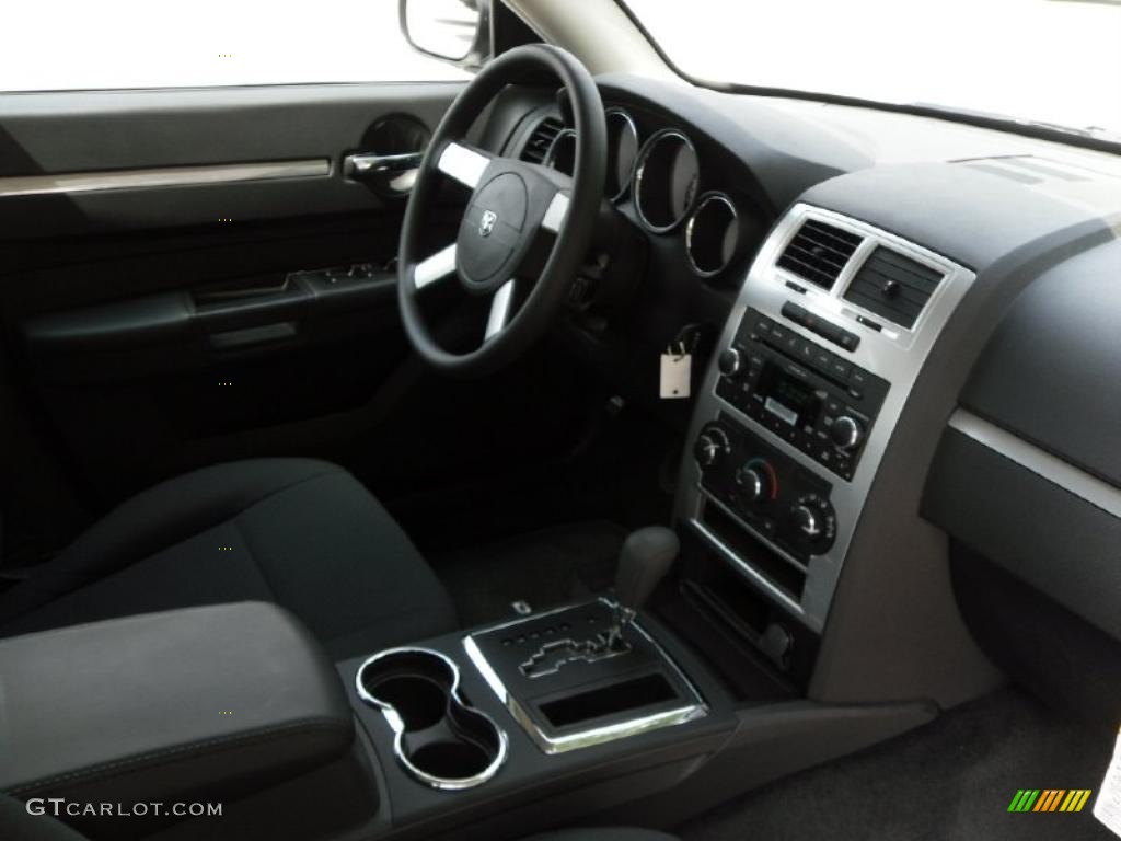 2010 Charger 3.5L - Stone White / Dark Slate Gray photo #19