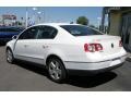 Candy White - Passat 2.0T Sedan Photo No. 4