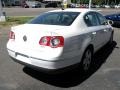 Candy White - Passat 2.0T Sedan Photo No. 6