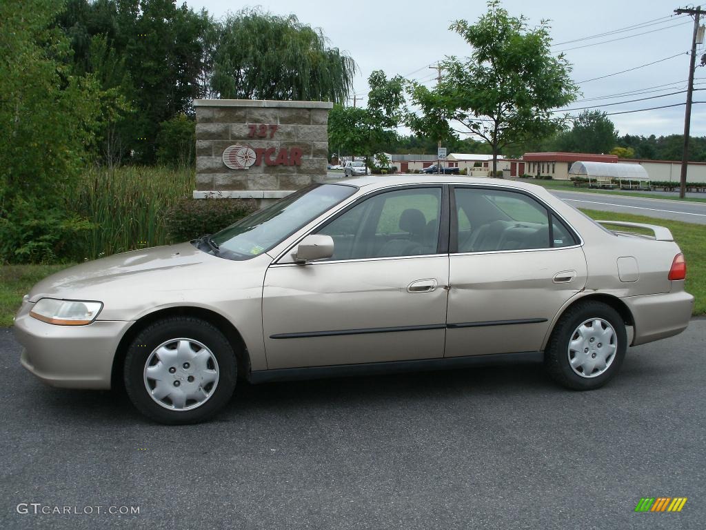 2000 Accord LX Sedan - Naples Gold Metallic / Ivory photo #1