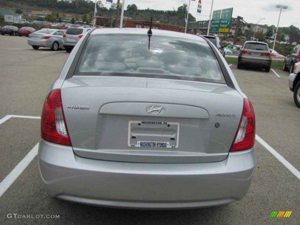 2009 Accent GLS 4 Door - Platinum Silver / Gray photo #6