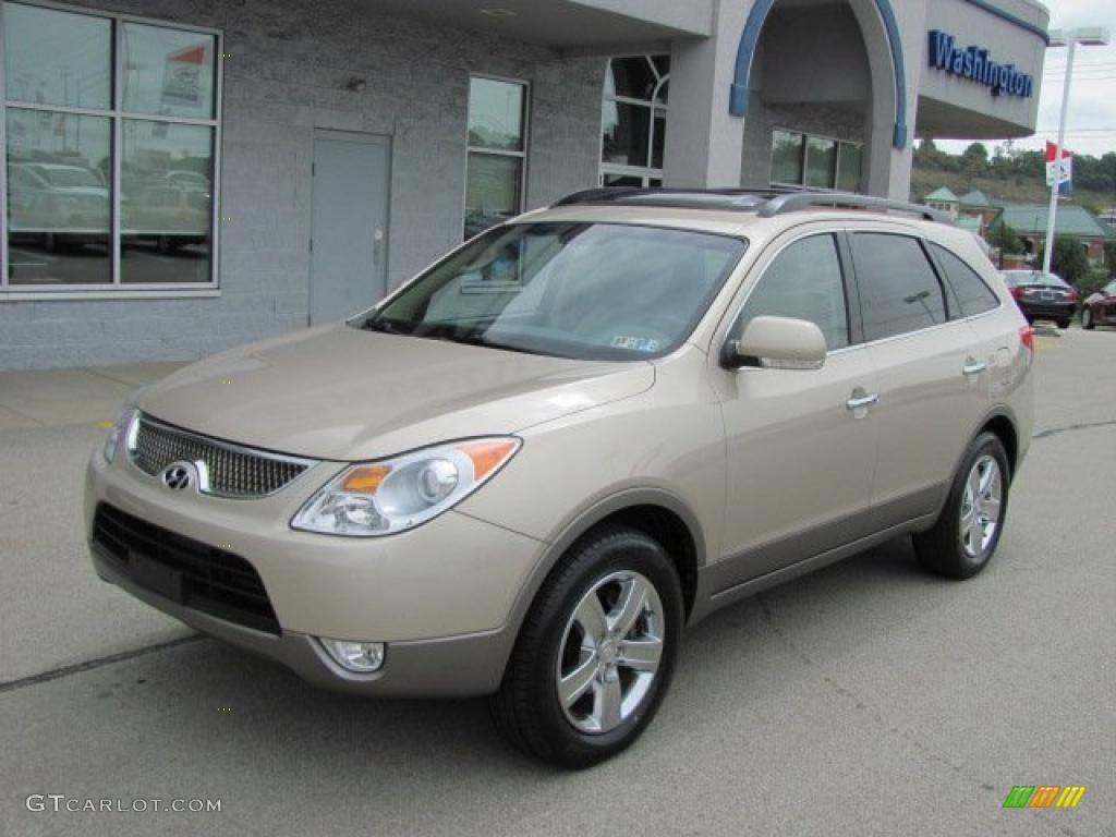 2009 Veracruz Limited AWD - Satin Beige / Beige photo #2