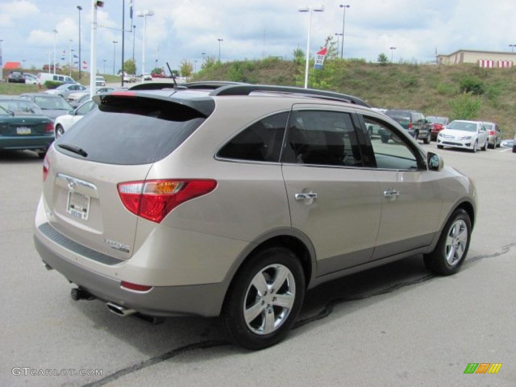 2009 Veracruz Limited AWD - Satin Beige / Beige photo #7