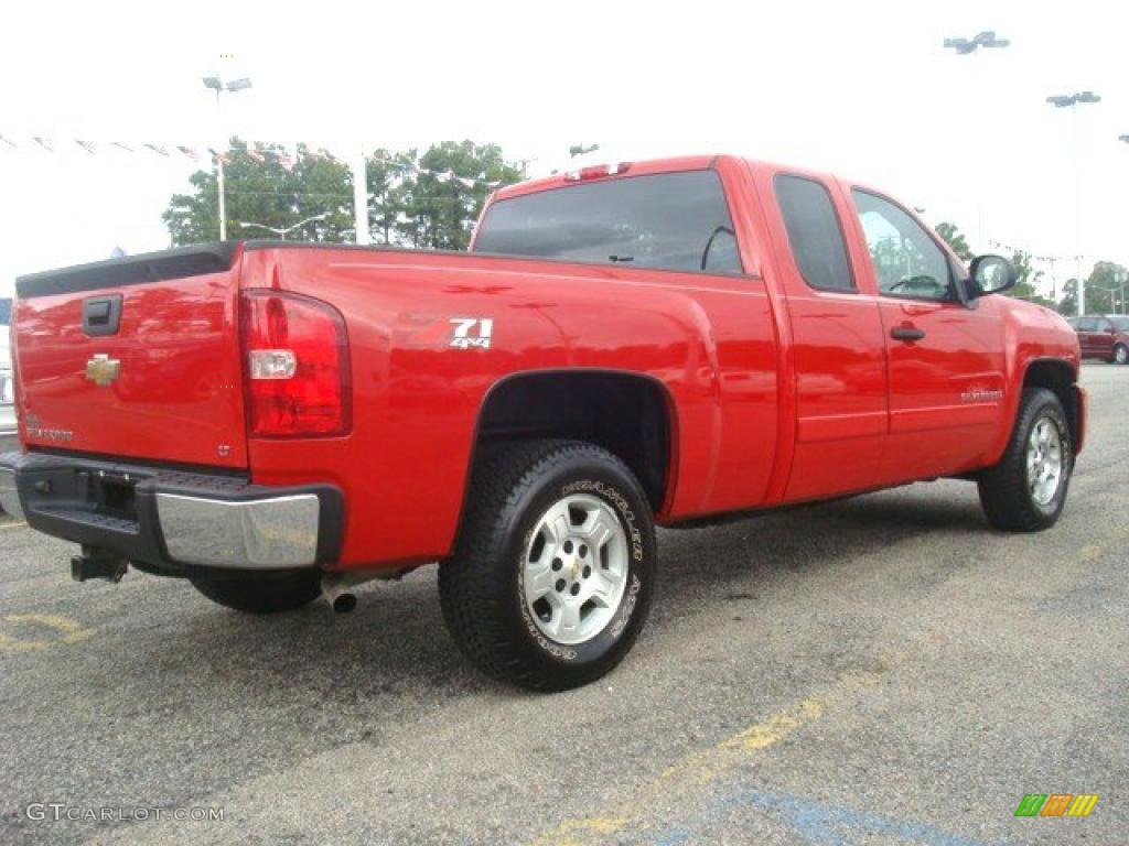 2007 Silverado 1500 LT Extended Cab 4x4 - Victory Red / Dark Charcoal photo #5