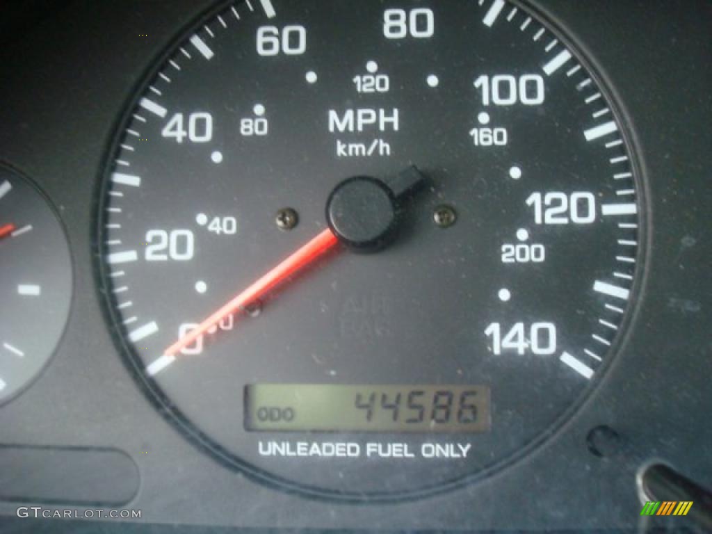 1998 Maxima GLE - Arctic White Pearl Metallic / Black photo #16