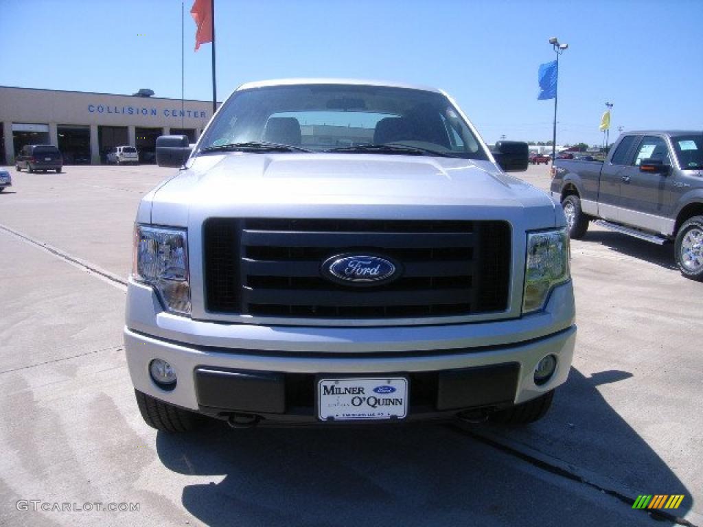 2010 F150 STX SuperCab 4x4 - Ingot Silver Metallic / Medium Stone photo #10