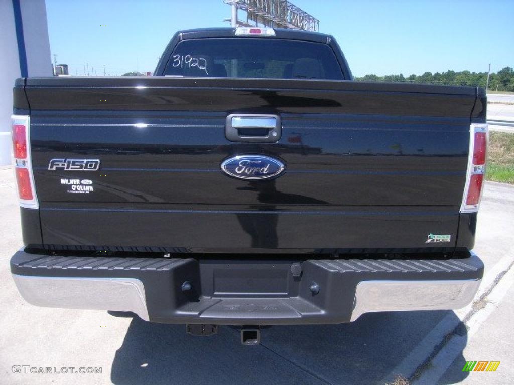 2010 F150 XLT SuperCab 4x4 - Tuxedo Black / Medium Stone photo #6