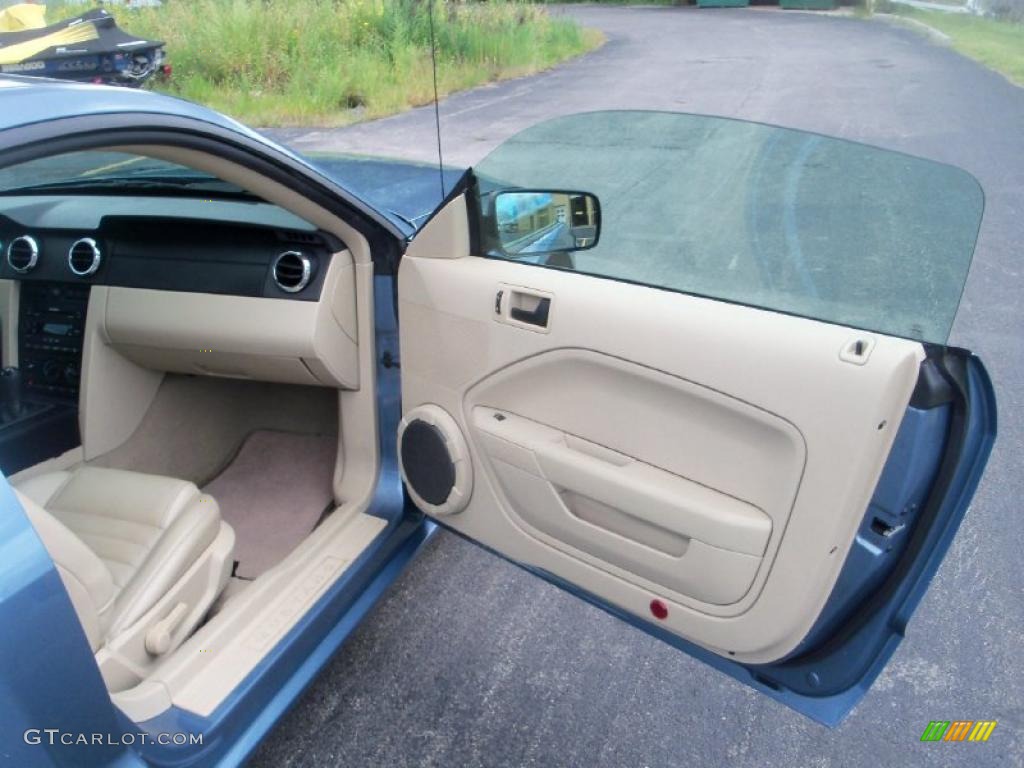 2007 Mustang GT Premium Coupe - Windveil Blue Metallic / Medium Parchment photo #18