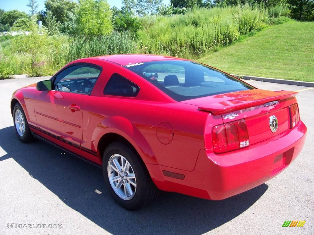 2007 Mustang V6 Premium Coupe - Torch Red / Dark Charcoal photo #15