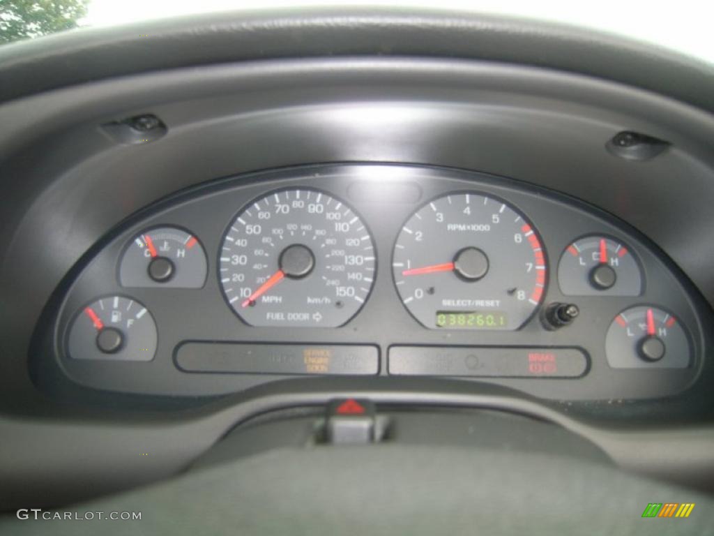 2002 Mustang GT Convertible - Satin Silver Metallic / Dark Charcoal photo #21