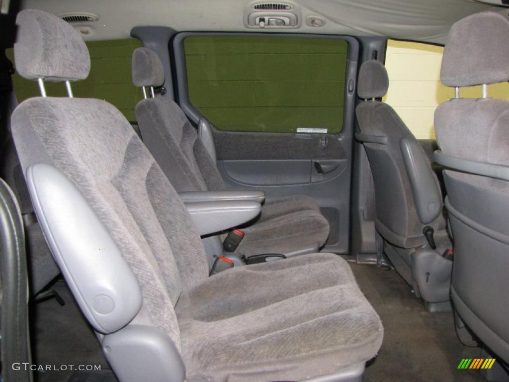 2000 Grand Caravan LE - Patriot Blue Pearlcoat / Mist Gray photo #12