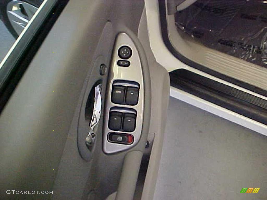 2007 Malibu LT Sedan - White / Titanium Gray photo #19