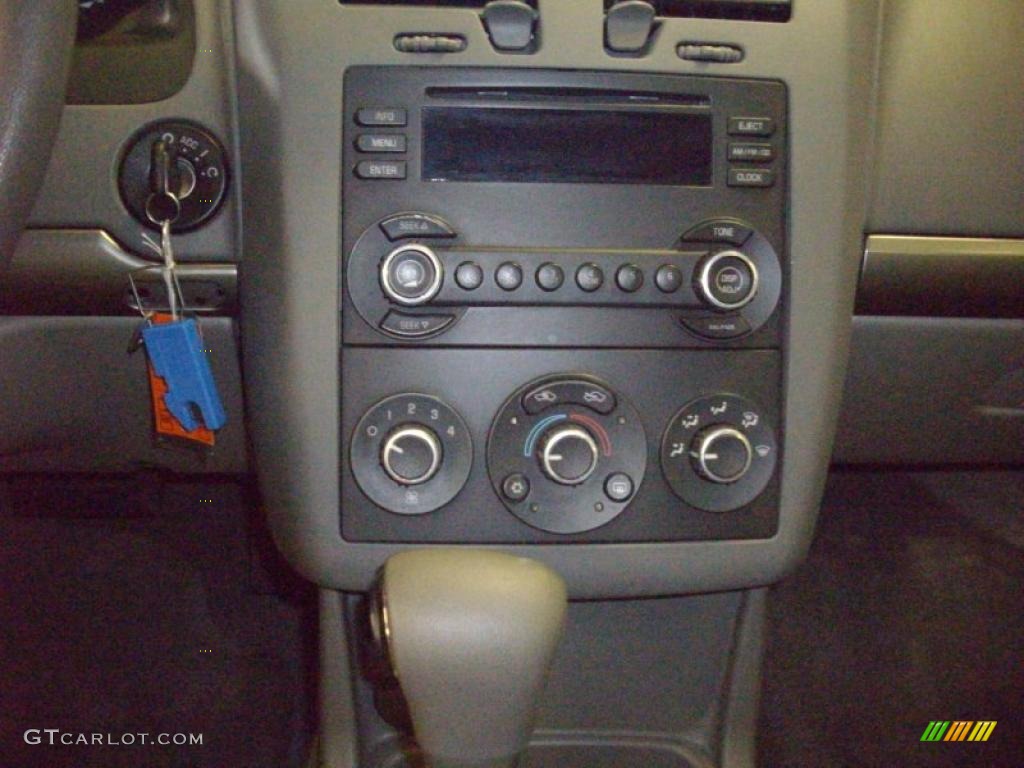 2007 Malibu LS Sedan - White / Titanium Gray photo #7