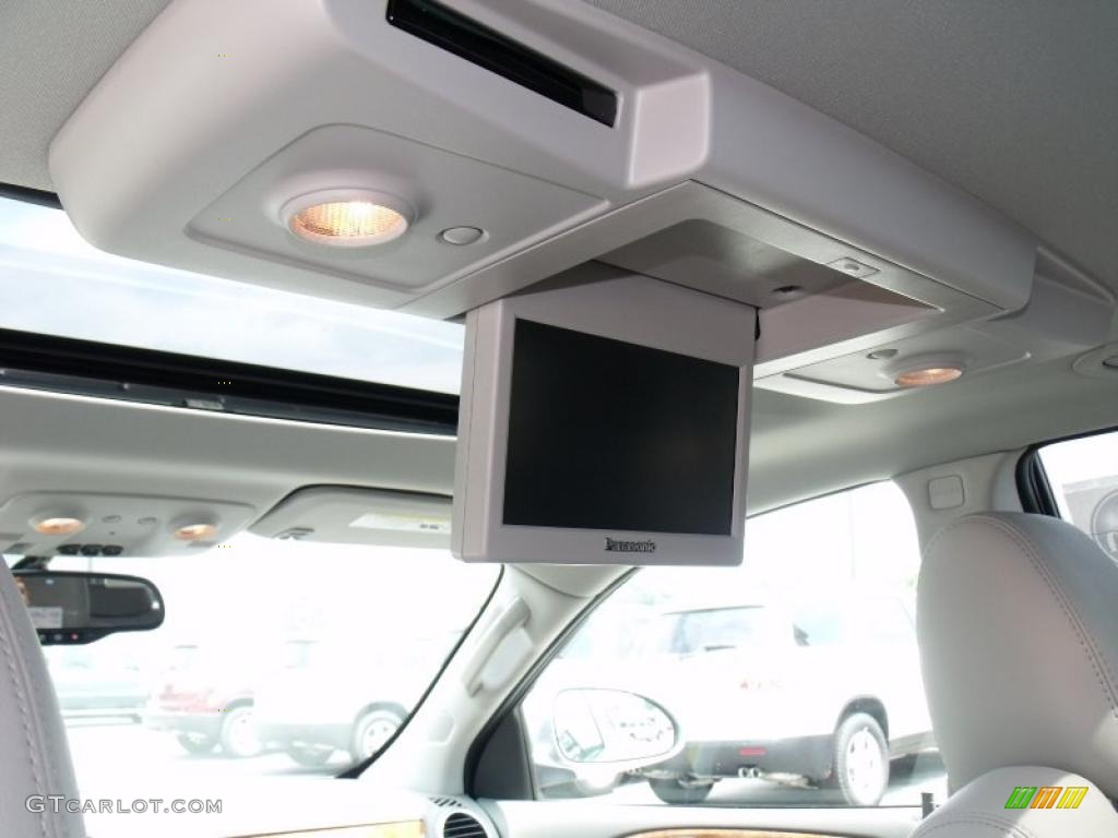 2011 Enclave CXL - Quicksilver Metallic / Titanium/Dark Titanium photo #13