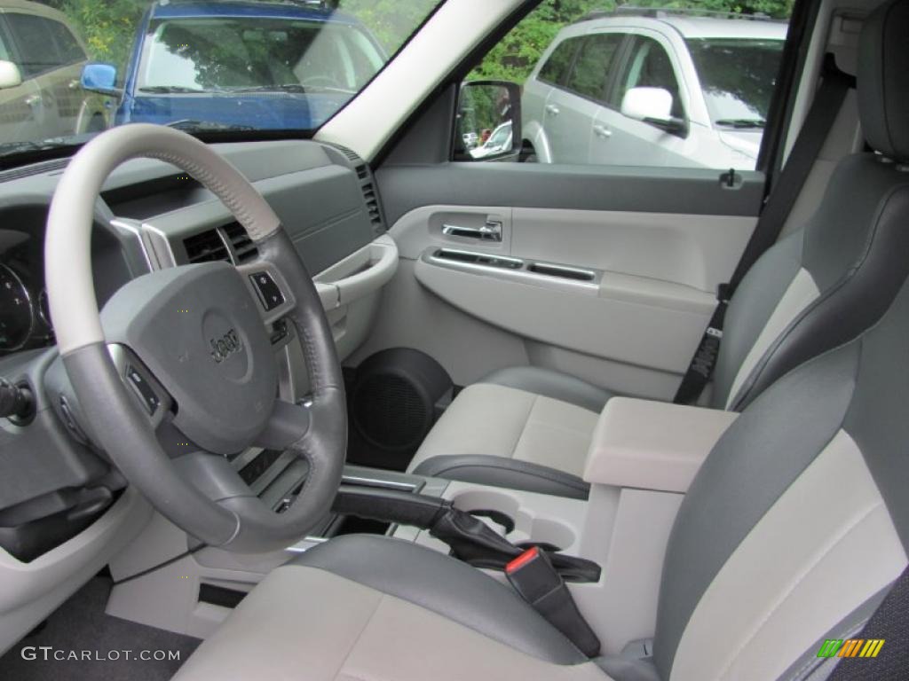 2008 Liberty Limited 4x4 - Brilliant Black Crystal Pearl / Pastel Slate Gray photo #25