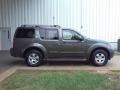 Storm Grey Metallic - Pathfinder SE Photo No. 17
