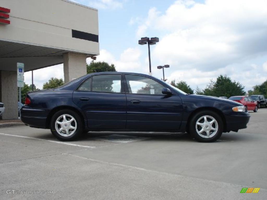 2002 Regal LS - Midnight Blue Pearl / Medium Gray photo #2