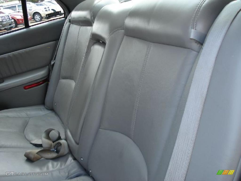 2002 Regal LS - Midnight Blue Pearl / Medium Gray photo #11