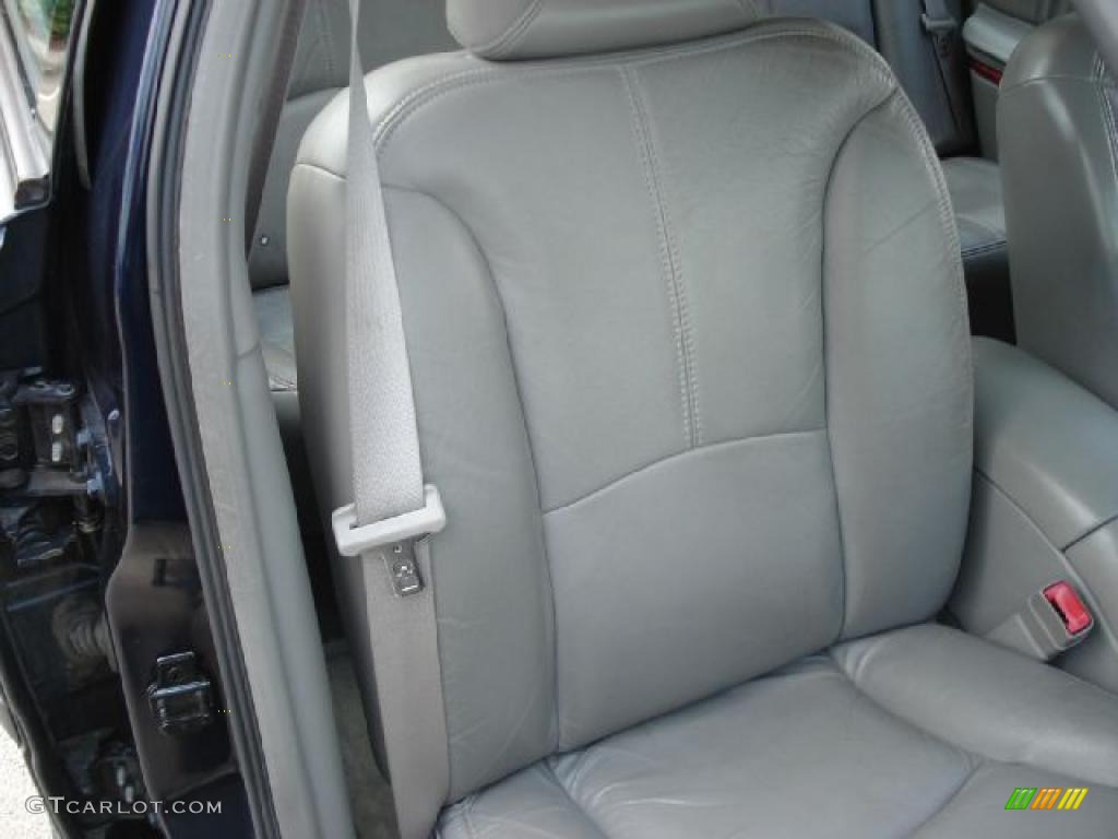 2002 Regal LS - Midnight Blue Pearl / Medium Gray photo #16