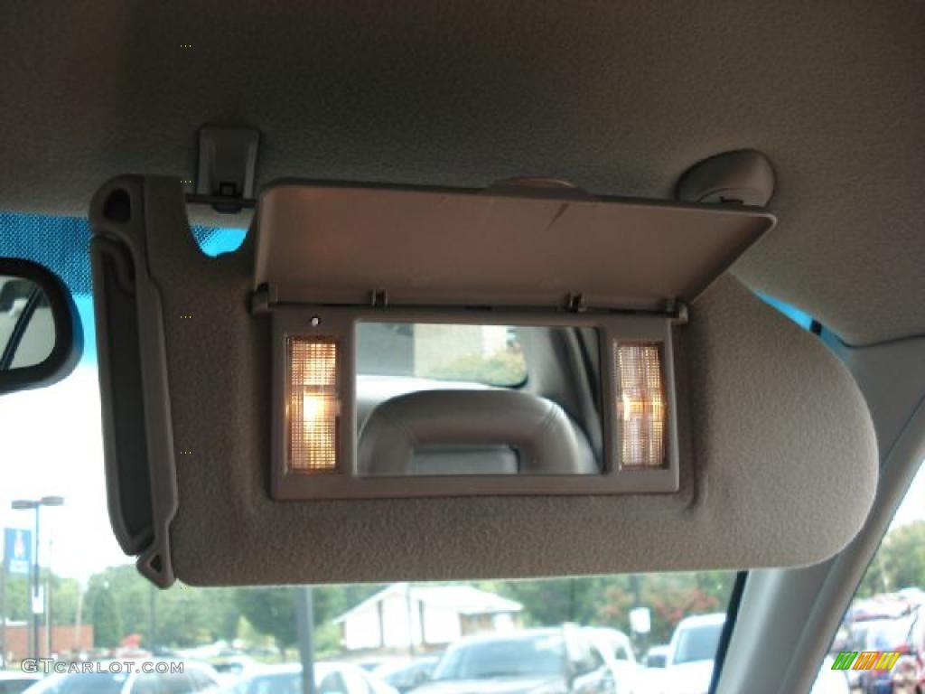 2002 Regal LS - Midnight Blue Pearl / Medium Gray photo #18