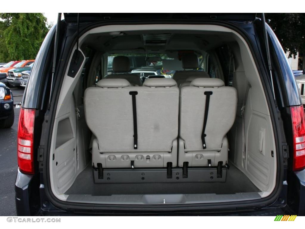 2008 Town & Country Touring Signature Series - Modern Blue Pearlcoat / Medium Slate Gray/Light Shale photo #9