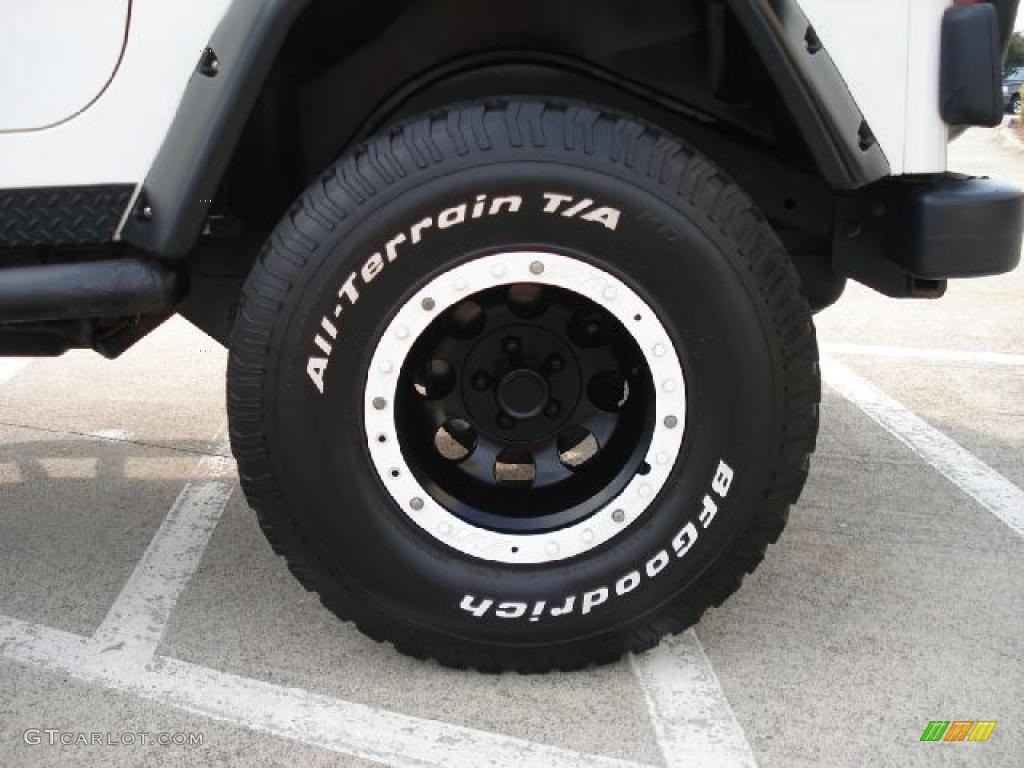 2004 Wrangler Rubicon 4x4 - Stone White / Dark Slate Gray photo #22