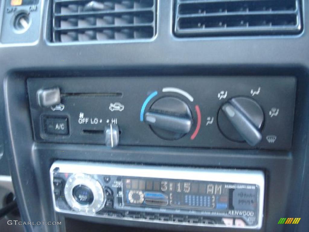 1998 Tacoma Regular Cab 4x4 - Sunfire Red Pearl Metallic / Oak photo #17