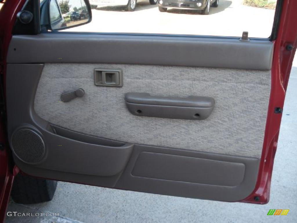 1998 Tacoma Regular Cab 4x4 - Sunfire Red Pearl Metallic / Oak photo #21