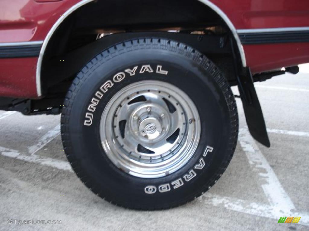 1998 Tacoma Regular Cab 4x4 - Sunfire Red Pearl Metallic / Oak photo #24