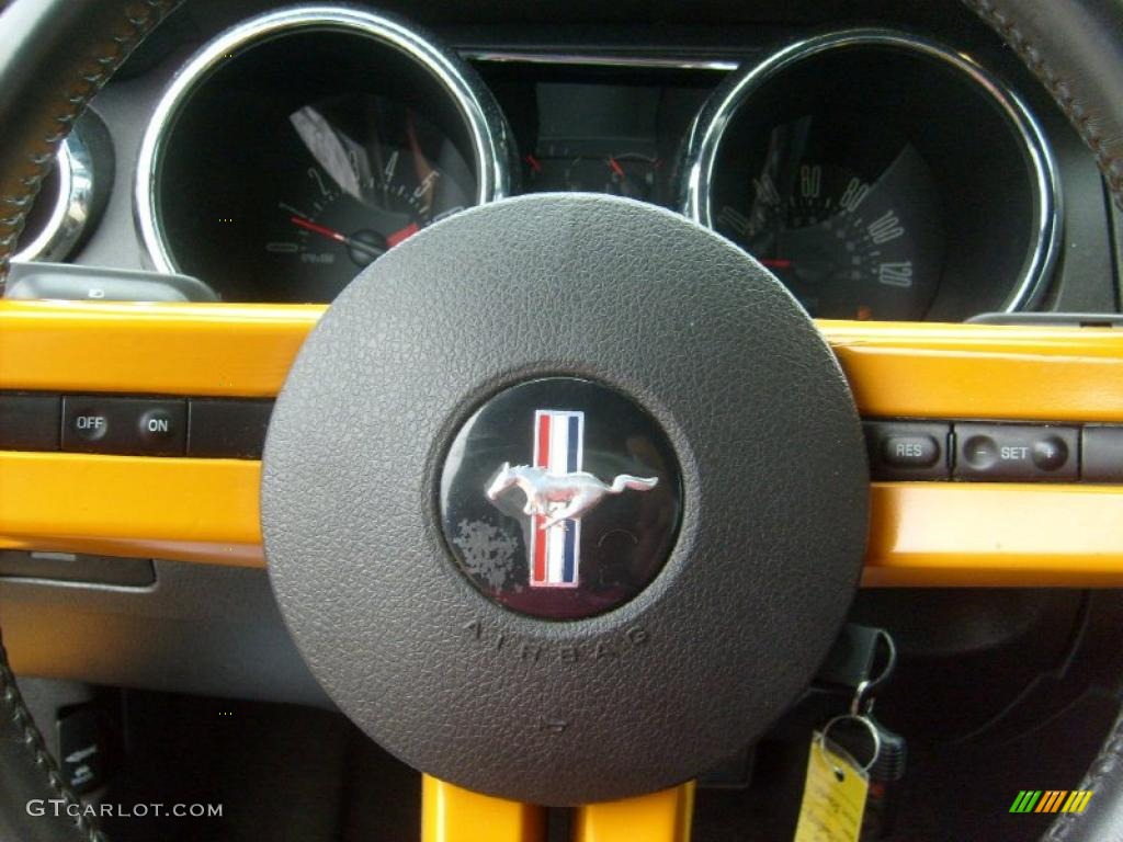 2007 Mustang V6 Deluxe Coupe - Grabber Orange / Dark Charcoal photo #22