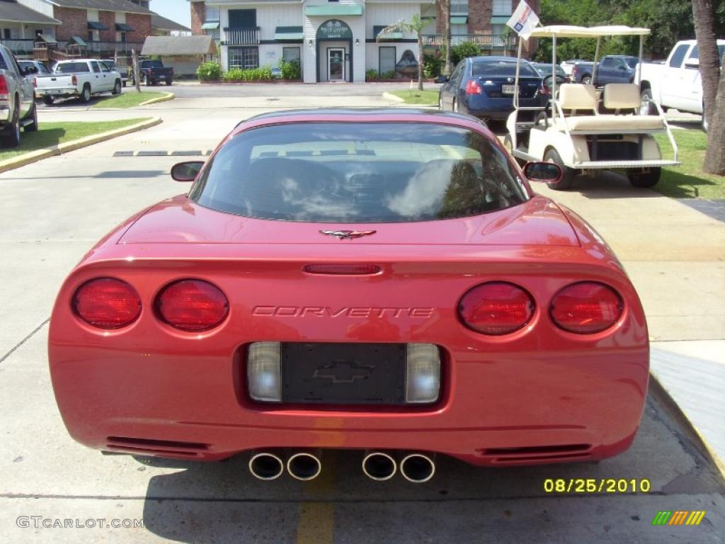 1998 Corvette Coupe - Light Carmine Red Metallic / Light Oak photo #2