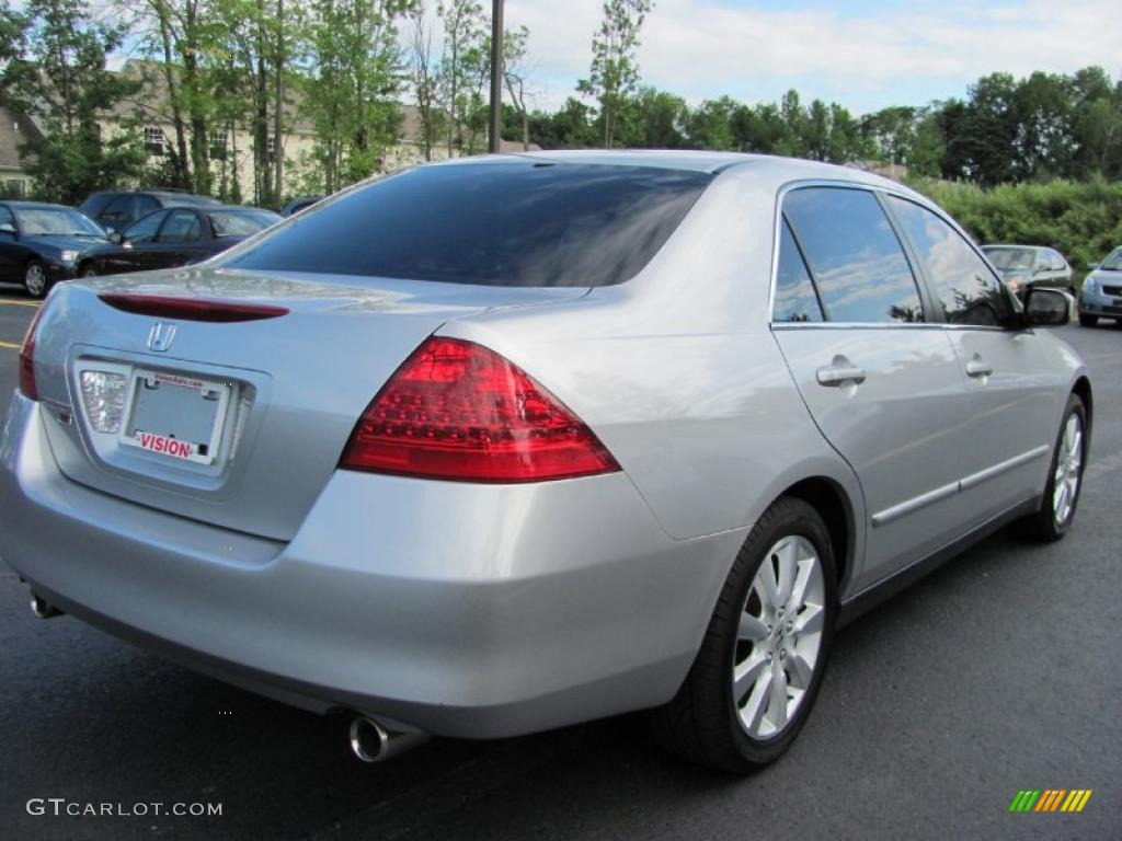 2007 Accord LX V6 Sedan - Alabaster Silver Metallic / Black photo #2