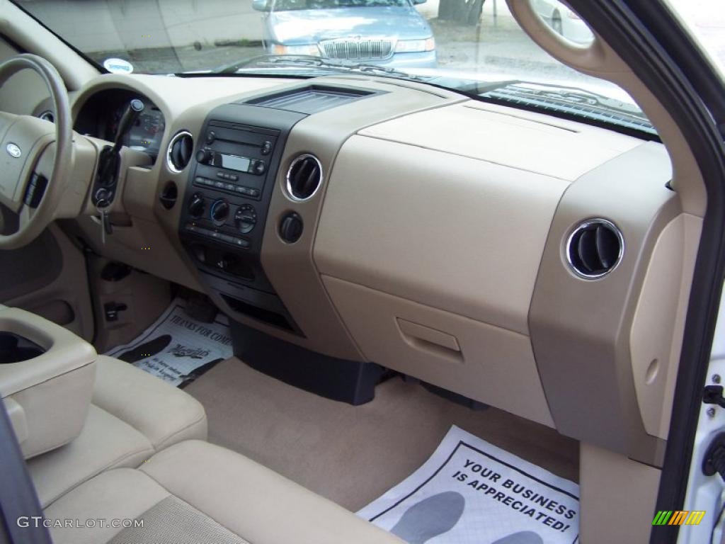 2006 F150 XLT SuperCab - Oxford White / Tan photo #19