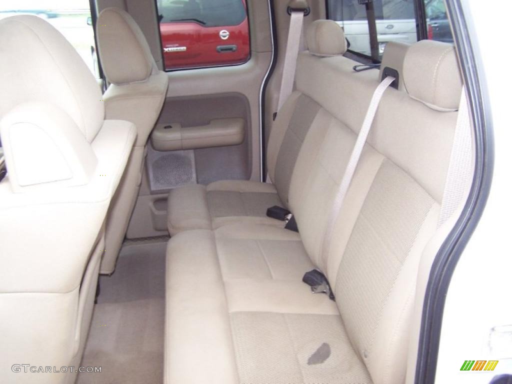 2006 F150 XLT SuperCab - Oxford White / Tan photo #20