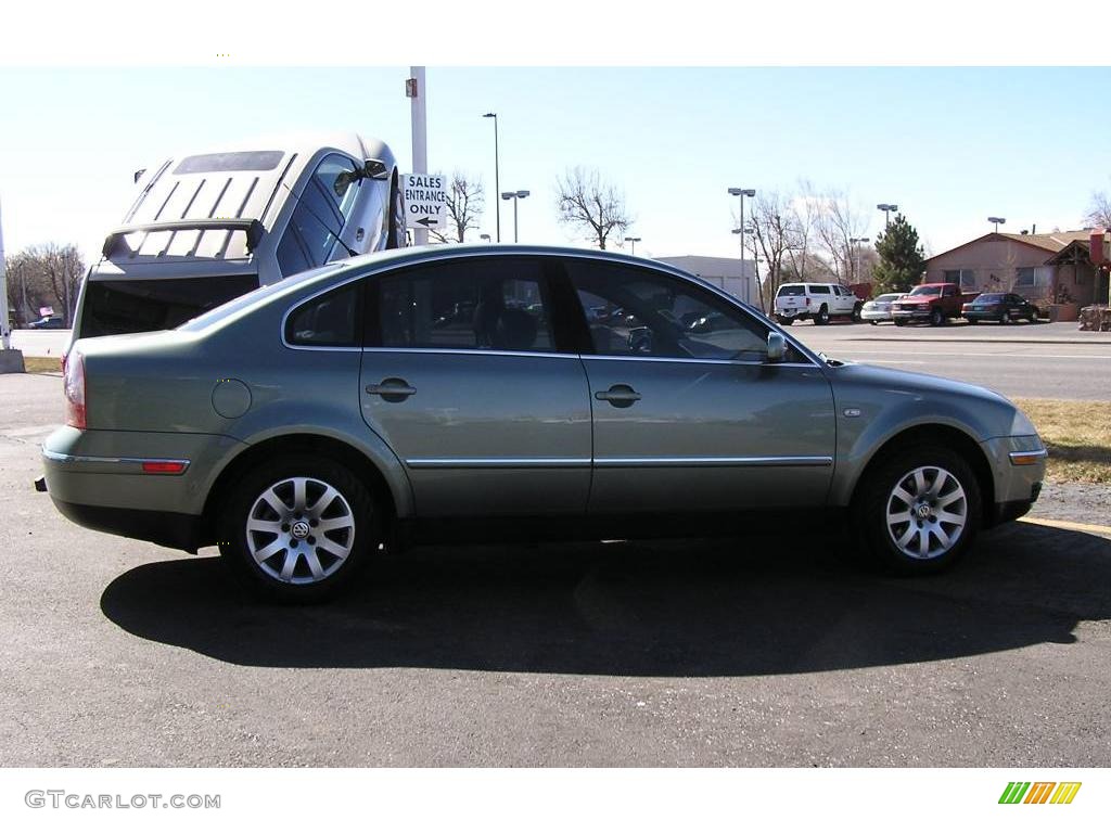 2002 Passat GLS Sedan - Fresco Green Metallic / Black photo #5