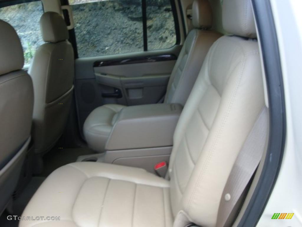 2005 Explorer Limited 4x4 - Ivory Parchment Tri Coat / Medium Parchment photo #13