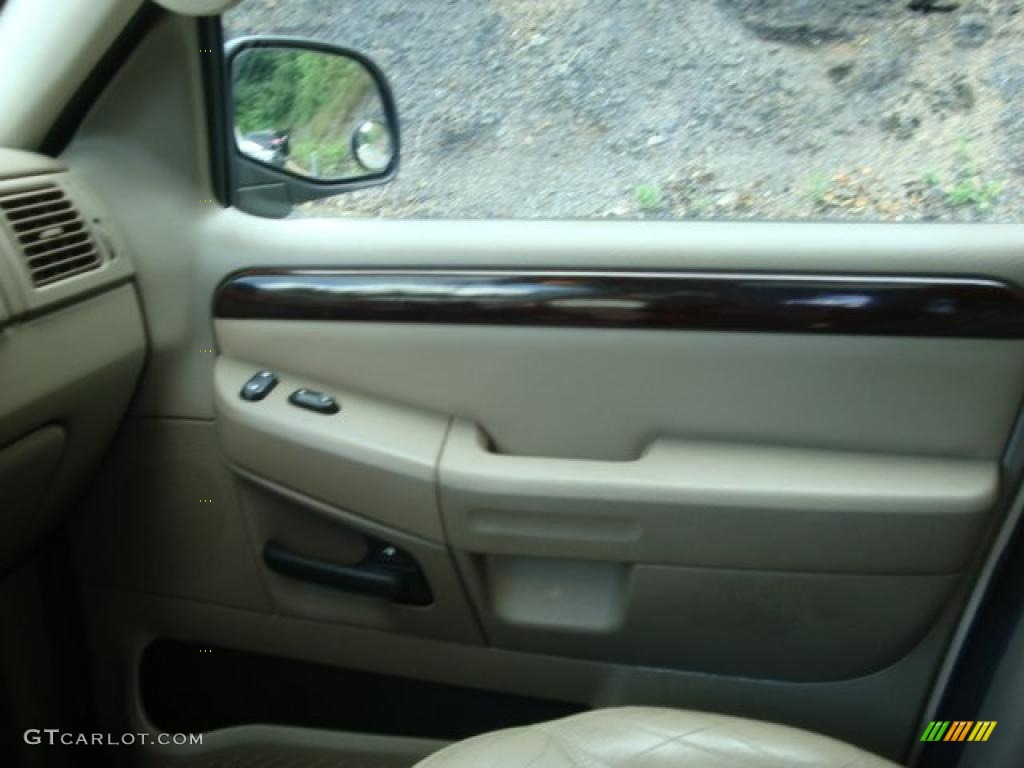 2005 Explorer Limited 4x4 - Ivory Parchment Tri Coat / Medium Parchment photo #18