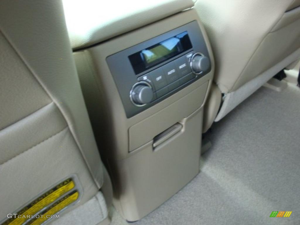 2009 Highlander Limited 4WD - Blizzard White Pearl / Sand Beige photo #15