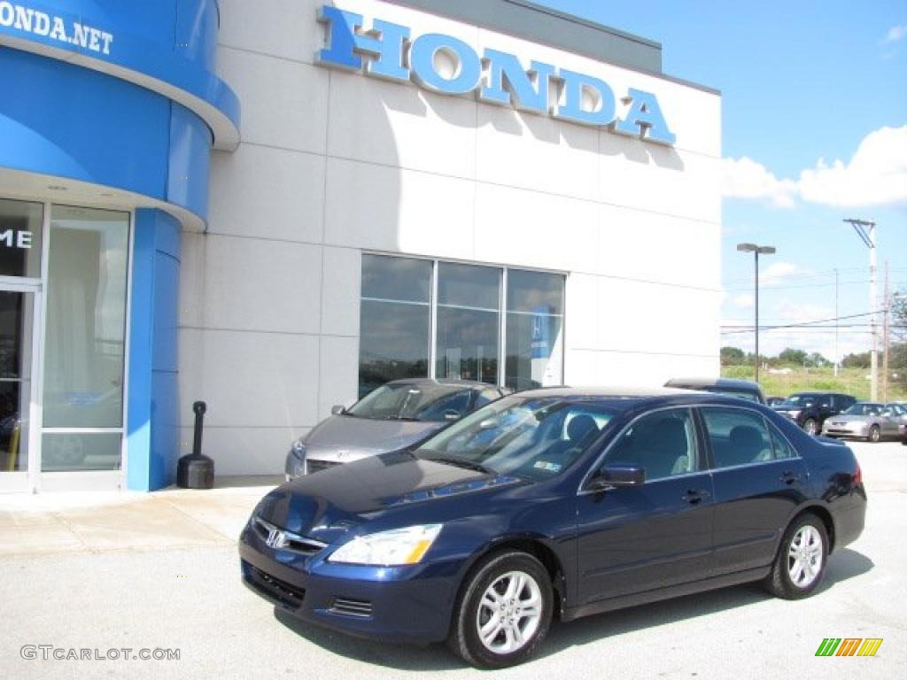 2007 Accord SE Sedan - Royal Blue Pearl / Gray photo #1