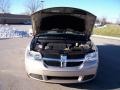 2009 Light Sandstone Metallic Dodge Journey SXT  photo #9