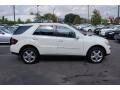 Arctic White - ML 350 4Matic Photo No. 16