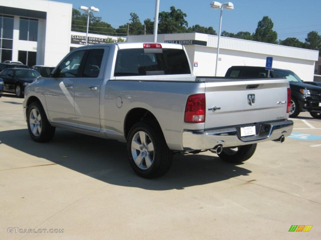 2011 Ram 1500 Lone Star Quad Cab 4x4 - Bright Silver Metallic / Dark Slate Gray/Medium Graystone photo #3