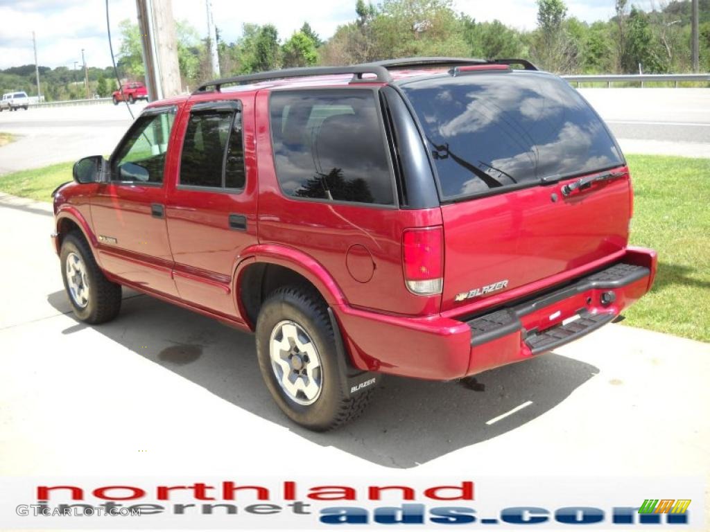 2004 Blazer LS 4x4 - Dark Cherry Red Metallic / Graphite Gray photo #4